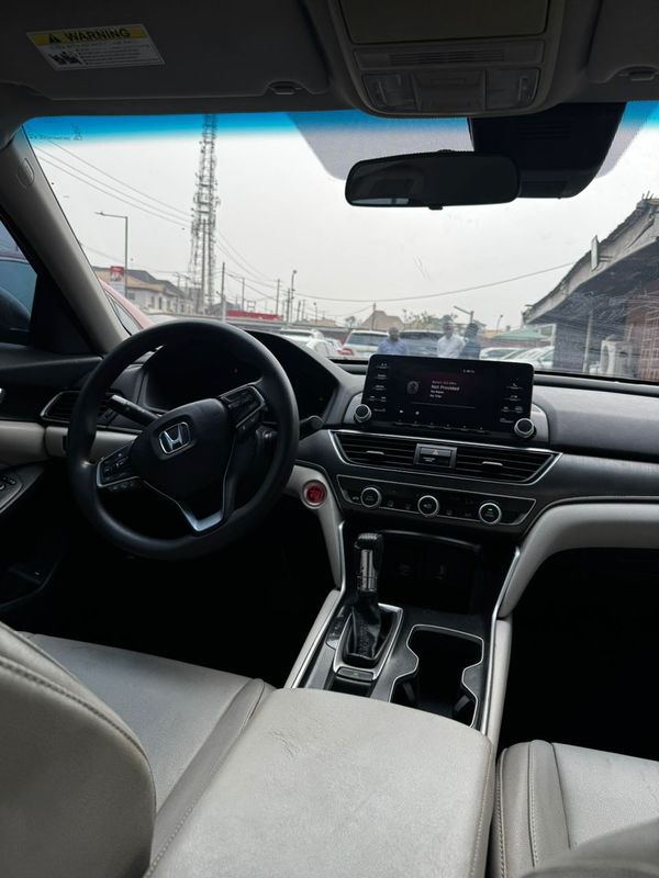 Thumbnail 11 of 2018 Honda Accord sport
